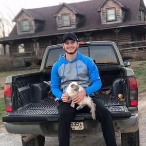 Meet your Posher, Logan